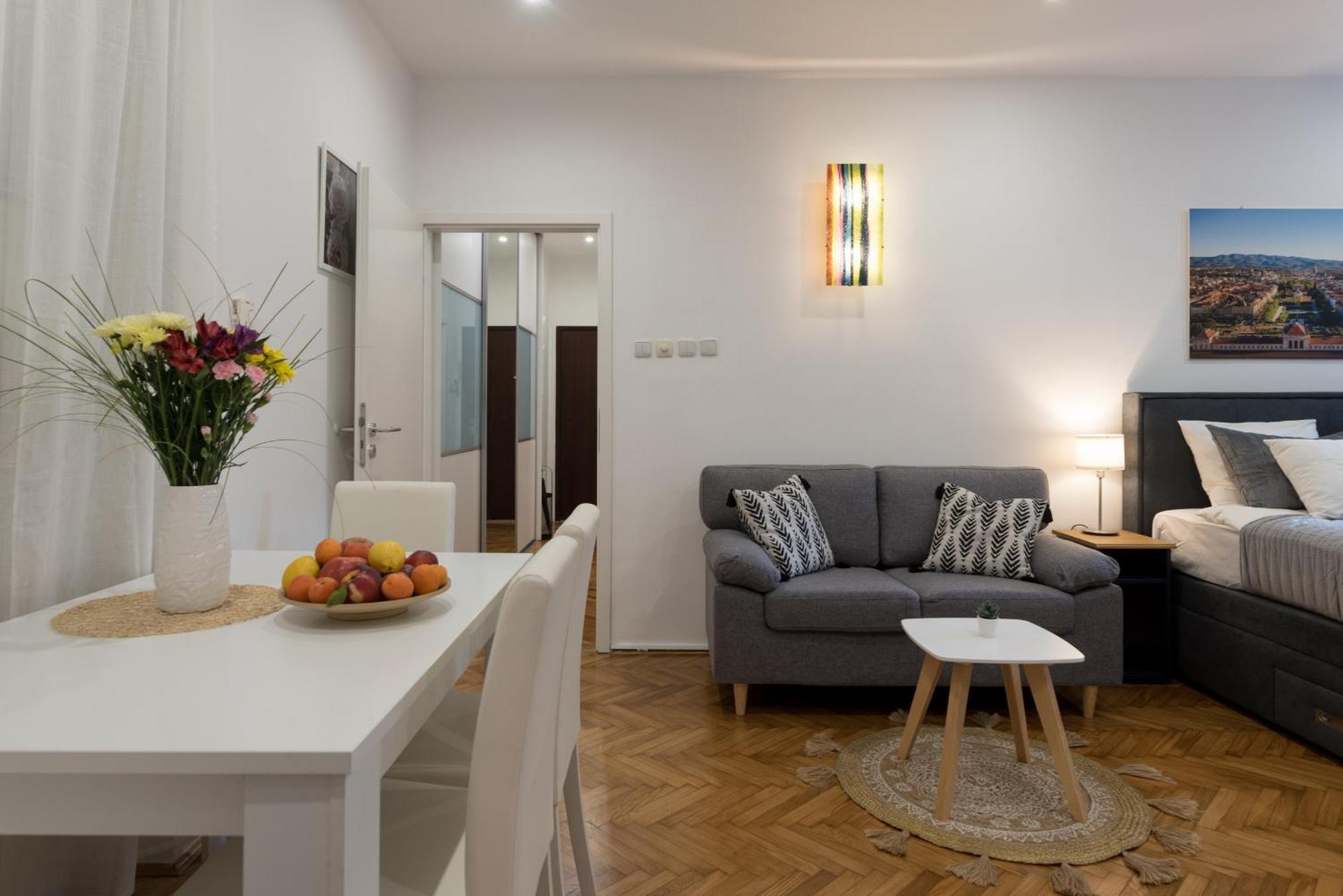 Like Home Zagreb Apartment Екстер'єр фото